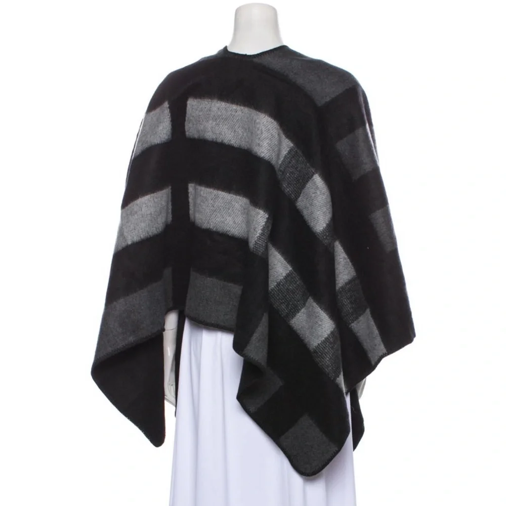 Burberry Shaw - Picture 3 of 3